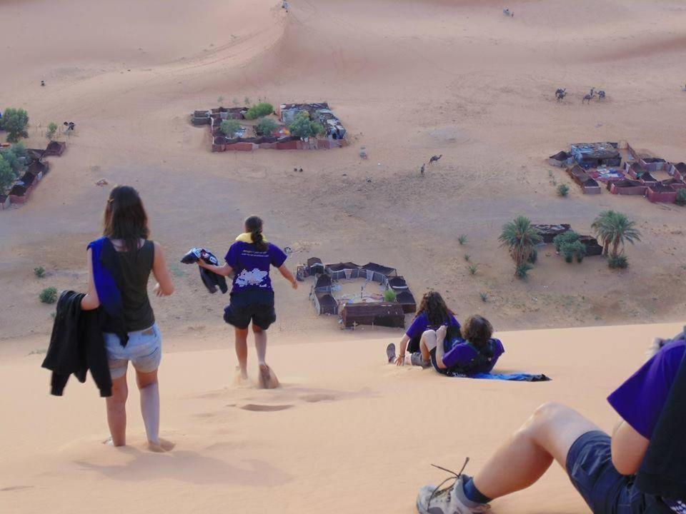 梅尔祖卡漠达豪华帐篷 - 骆驼四边形短途旅行太阳板四驱车 外观 照片